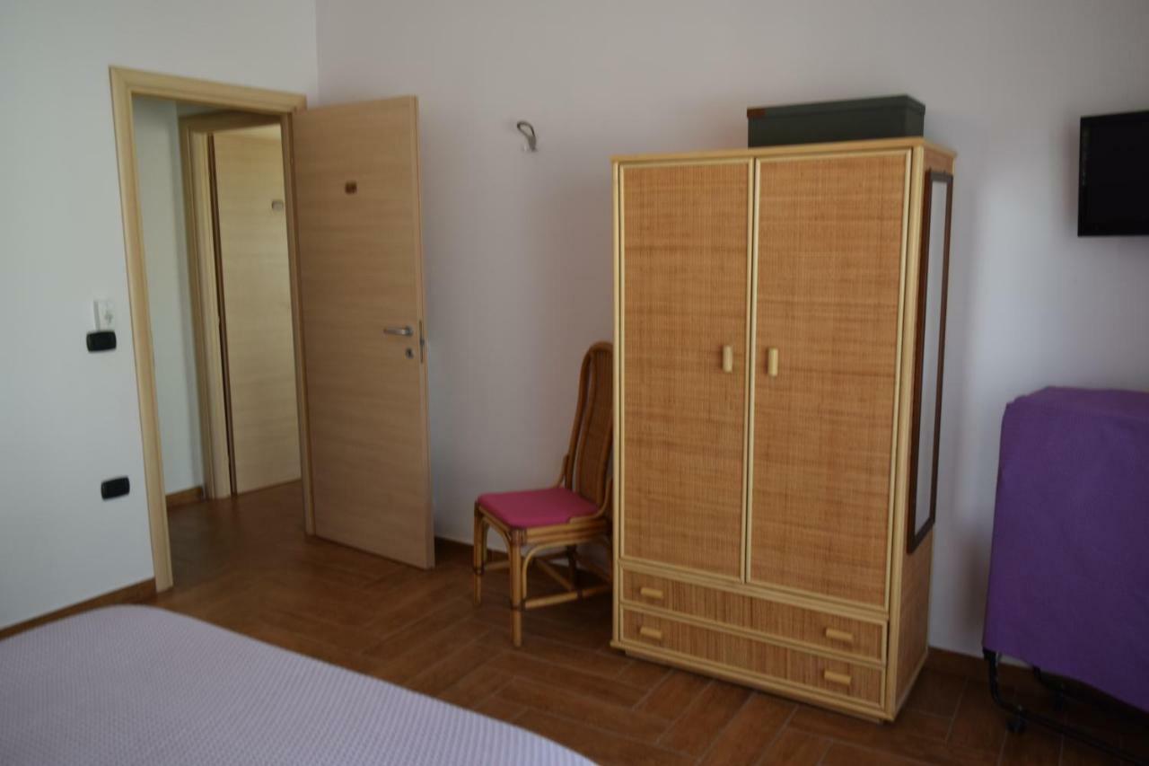 Bed &Breakfast Pinetamare Bed & Breakfast Castel Volturno Exterior photo
